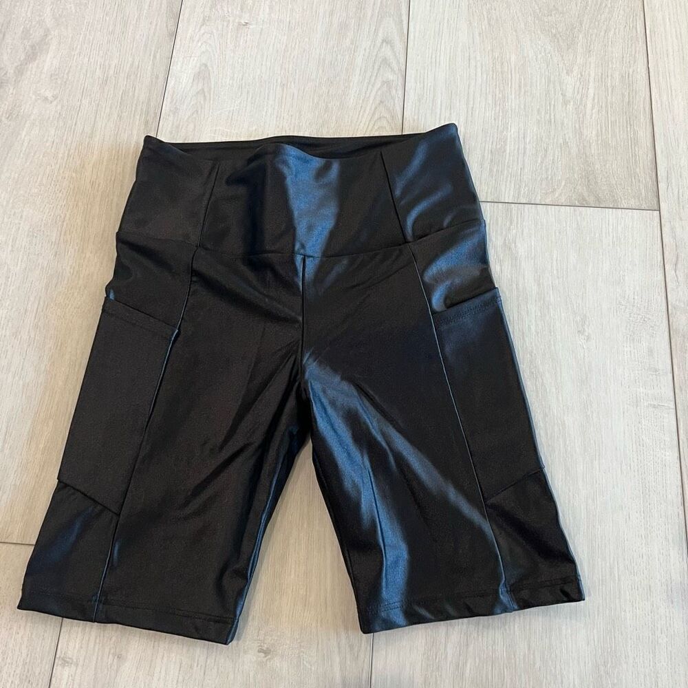 Free people movement women shorts size M